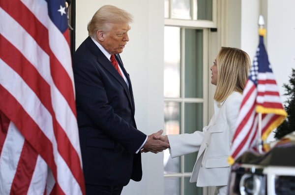 千层金配资 特朗普：“百分之百”相信能与欧盟达成贸易协议